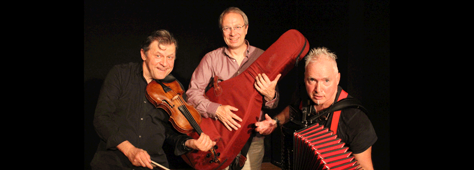 Andrej Sur (Violine), Dino Doris (git), Peter M. Haas (Akkordeon) spielen "CLUB MILANGO"