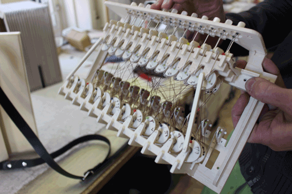 Bausatz-Akkordeon aus der Harmonika-Werkstatt Untersee