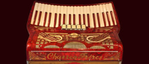 Foto historisches Akkordeon Charron Freres