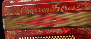 Foto historisches Akkordeon Charron Freres