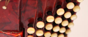 Foto historisches Akkordeon Charron Freres