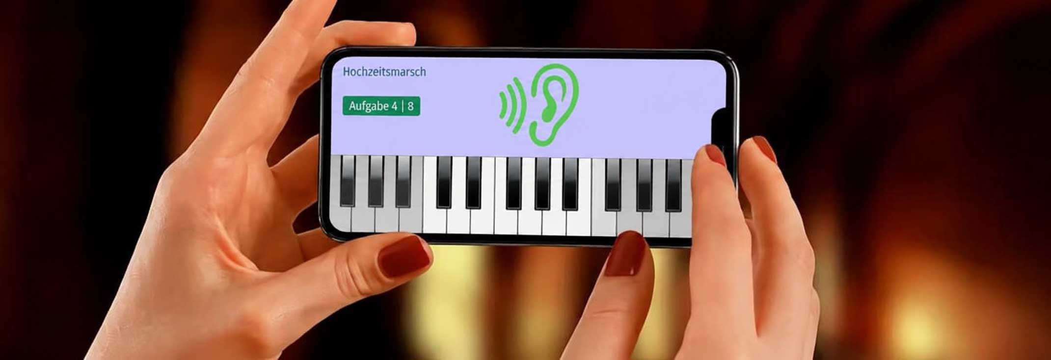 Peter-Michael-Haas-am-Piano